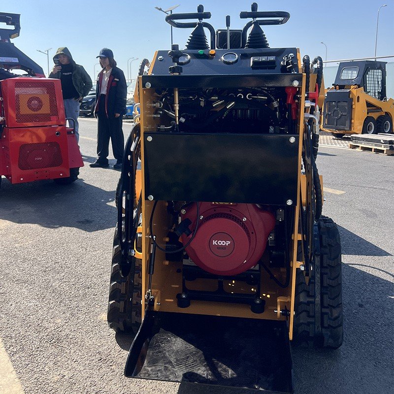 Skid Steer Loader With 4 In1 Bucket factory